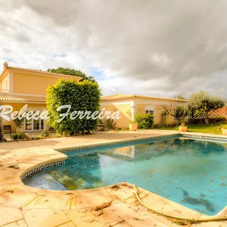 Daisy Villa *